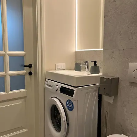 Lucky Apartmens In Centre Appartamento